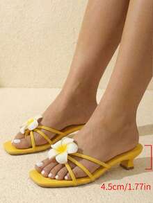 Women's Fashion Summer Yellow Striped Hibiscus Decor Kitten Heel Slide Sandals, Suitable For Daily, Vacation, Beach, Date And Other Occasions - Yellow With Frangipani - View 8