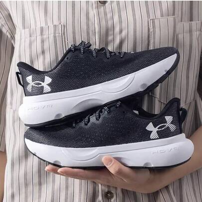 Under Armour Giày thể thao nữ mềm mại và nhẹ, thoáng khí, cổ thấp, thích hợp cho chạy bộ.