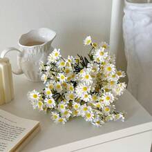 5pcs/6pcs Artificial Small Daisy, White Silk Cloth Realistic Small Daisy, Living Room Dining Table Decor, Pastoral Style Floral Arrangement, Delicate Petal Texture, Non-Fading, Paired With Lifelike Green Leaves, Reproducing Natural Daisy Form, Flexible Stems Can Be Adjusted, No Watering Maintenance Required, Maintain Fresh And Elegant Look For Long, Can Be Arranged Into Bouquets Or Single Accents - Holding Chrysanthemums-white - View 5