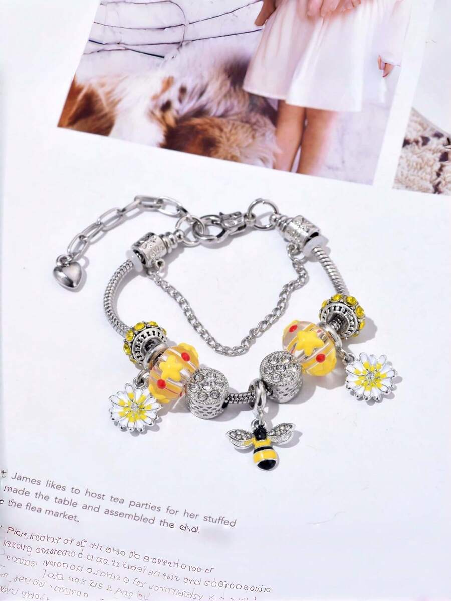1pc Fashionable & Versatile Women's Jewelry New Arrival, Cute Bee Charm DIY Alloy Bracelet - Luxurious Women's Charm Jewelry, Suitable For Daily Wear And Parties - Multicolor - View 1