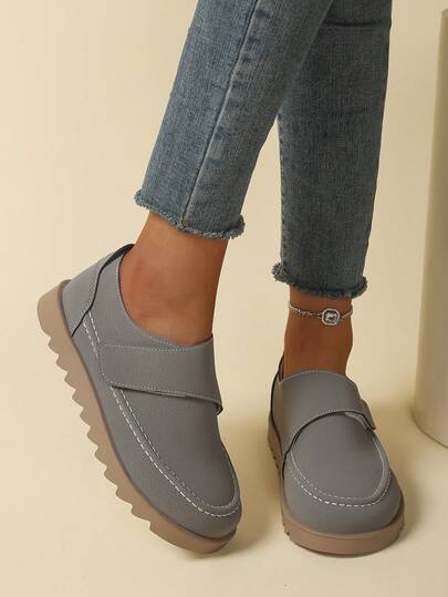 女士舒适防滑平底鞋，四季皆宜的休闲乐福鞋，可调节设计，轻便厚底白色运动鞋，春季新款时尚步行鞋，透气多功能正装鞋，柔软鞋垫，适合全天穿着