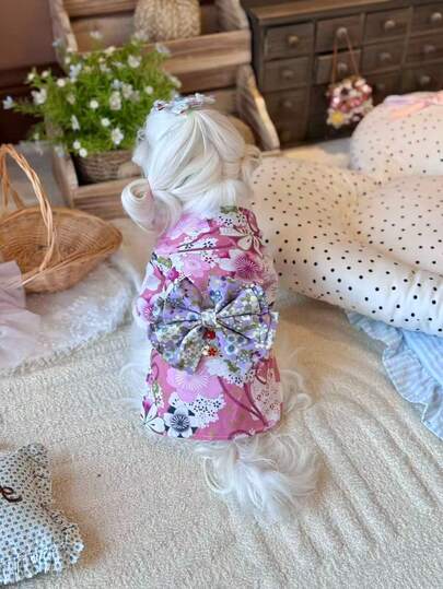 1件套可爱宠物和服套装，适合小型犬猫 - 可调节领口，后背蝴蝶结装饰，3种花卉图案可选。