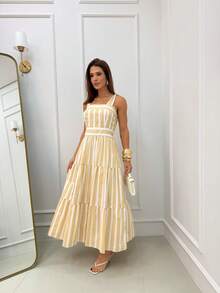 15 Striped All-Over Print Ruched Fabric Ruffle Hem Wedding Dresses - Nude - View 3