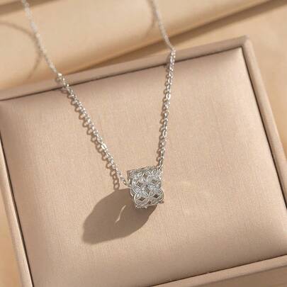 1件 时尚立方氧化锆花朵吊坠优雅女士项链