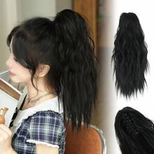 NAMM 黑色齐肩马尾假发，18英寸波浪形爪夹马尾假发，多层蓬松浓密波浪夹式假马尾，柔软合成假发 - 黑棕色 - 查看 7