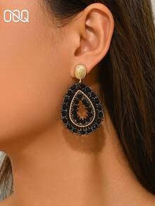 一对手工波西米亚风玻璃珠水滴耳环，简约时尚小众几何耳环，适合女性日常、度假、派对、情人节、母亲节、婚礼季、音乐节等场合佩戴（手工串珠颜色和数量随机排列） - 黑色 - 查看 3