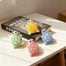 深海家族和动物家族毛绒玩具，深海家族包括鲨鱼、鲸鱼、锤头鲨、花园鳗、鳄鱼、蝠鲼、龙虾、海星、海龟、螃蟹和章鱼；动物家族包括老虎、变色龙、羊驼、鹦鹉、考拉、公鸡、大象、鹅、猴子和兔子。 - 彩色 - 查看 41