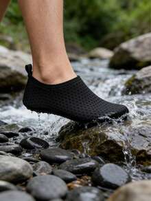 Men's And Women's Quick-Drying Water Shoes | Non-Slip Beach Socks | Portable Barefoot Water Sports Socks (Suitable For Swimming And Surfing) - 黑色 - 查看 1