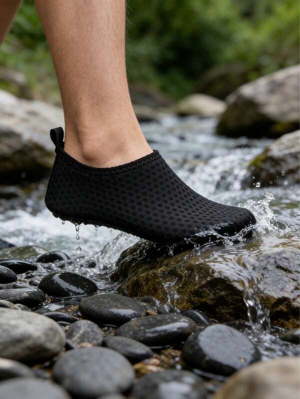Men's And Women's Quick-Drying Water Shoes | Non-Slip Beach Socks | Portable Barefoot Water Sports Socks (Suitable For Swimming And Surfing)