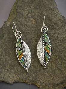 1 Pair Vintage Bohemian Silver Plated Abstract Rainbow Leaf Saw-Tooth Shape Faux Wooden Hoop Earrings For Women - 彩色 - 查看 4