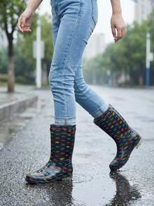 Women's Mid-Calf Anti-Slip Rain Boots, Colorful Polka Dot Fashion Style, Suitable For Fishing, Motorcycle Riding, PVC Upper, High-Quality Reinforced Sole, Comfortable & Durable Outdoor Rain Boots - Colorful Dots - View 4