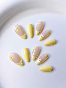 10片手工软黄法式彩绘雏菊、粉色扎染、天蓝色水波纹、3D雕刻星星可爱温柔假指甲贴纸，适合春夏 - 黃色 - 查看 4