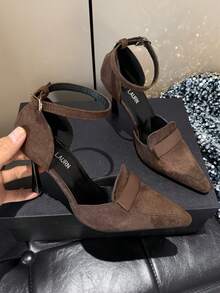 Zapatos de tacón alto de punta cerrada de color negro brillante, tacones de aguja sexy con diseño hueco y punta puntiaguda para mujeres - Marrón - Ver 5