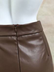 Happy Girl Casual Elegant PU Leather Mini Skirt, Versatile For Spring/Autumn, Casual, Fashion, Formal Events, Photoshoot, Tea Party, Airport Outfit - Brown - View 7