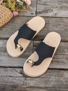 2026 Nuevas sandalias planas, sandalias de verano para mujer con punta cuadrada, versátiles, de talla grande, con decoración metálica - Negro - Ver 2