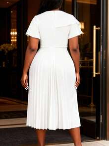 Elegant White Pleated Mid-Length Dress, Ruffle Sleeve, Asymmetrical Neckline, Suitable For Spring/Summer Wedding Guest, Cocktail Party, Formal Occasions - White - View 3