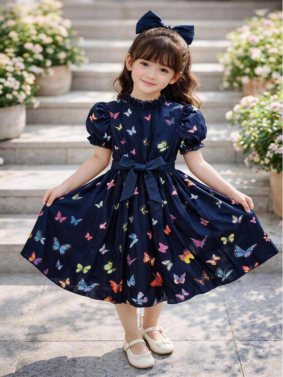 4-8岁女童藏蓝色蝴蝶印花连衣裙，层叠荷叶边下摆配蝴蝶结腰带，可爱夏季休闲连衣裙 - 寶藍色 - 查看 1