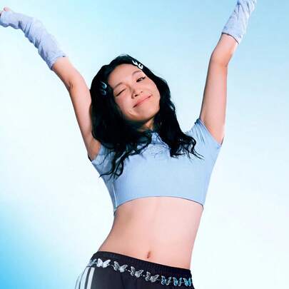 Adidas 女士舞蹈短袖T恤，针织无领短袖TKE5792