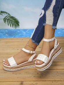 Estampado de cocodrilo beige