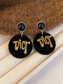 新款植绒字母耳环，小众百搭简约时尚独特耳环 - 植絨字母耳環 - 查看 1