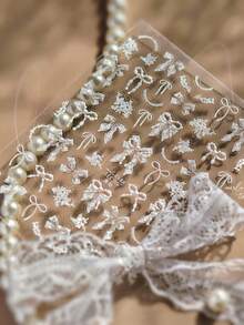 1件白色蕾丝蝴蝶结缎带饰边蝴蝶结丝绸纱花床爱心珍珠链水钻美甲贴纸 - 白色 - 查看 6