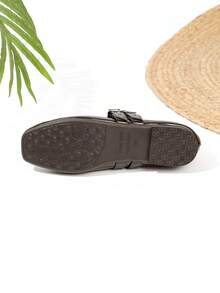 Zapatos Mary Jane planos y poco profundos con doble hebilla, adecuados para faldas y uso diario - Negro - Ver 6