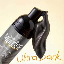 Hllozzi 60毫升天然无晒美黑慕斯 - 轻盈椰子香型无晒美黑慕斯，配有涂抹手套，有助于打造自然阳光亲吻般的健康光泽。提供棕色和深棕色色调，实现自然古铜色肤色。 - 自曬美黑 - 查看 14