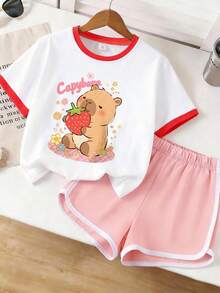 Bộ 2 món gồm áo thun cổ tròn và quần short in hình chuột lang nước cho bé gái, thiết kế tối giản thoải mái, phù hợp cho mùa xuân và mùa hè. - Nhiều màu - Xem 1
