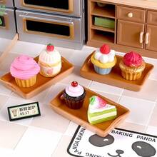 Simulation Mini Erdbeercreme-Kuchen, Matcha-Schokoladen-Kuchen, Puppenhaus Dessert Shop Dekoration, Kühlschrankaufkleber, Auto Dekoration, DIY Material, Creme Kleber Verzierung, zufälliger Stil - Verschiedenfarbig - Übersicht 1