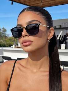 Retro Polarized Black Square Metal Frame Rivet Sunglasses, Suitable For Men And Women, Essential For Summer Vacation And Driving - Black - View 1