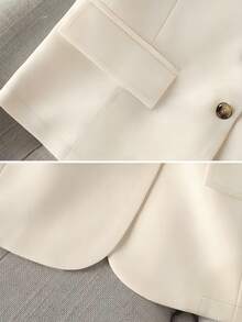 Áo blazer nữ dáng suông nhẹ, không tay, cài một hàng khuy, thích hợp cho mùa xuân/hè. - Màu be - Xem 5