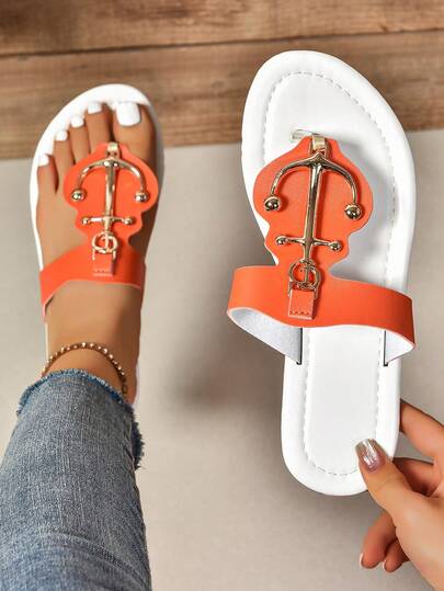 女士人字拖装饰宽底平底凉鞋，优雅时尚舒适一脚蹬休闲沙滩度假平底凉鞋