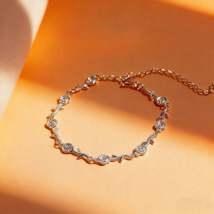 1件S925银玫瑰设计手链，优雅精致，适合日常佩戴，是送给爱人的精美礼物。 - 銀色 - 查看 1