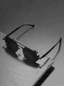 1 Pair Of Smooth Black-Framed Polygonal Fashion Glasses, Alloy Material, Anti-Ultraviolet, Retro Style, Y2K Fashion Glasses, Textured Temple Arms, Perfect For Street Photography - Bright Black - View 3