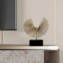 Statues - Default - View 4