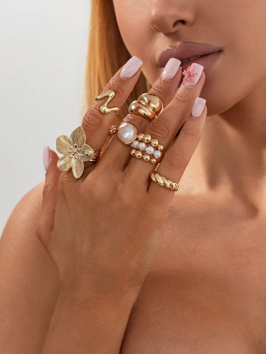 6pcs/Set Elegant Geometric Irregular Faux Pearl Inlaid Metal Flower Charm Stackable Rings Set, Luxurious Jewelry For Wedding, Party, Vacation, Daily Casual, Street Style, Women & Couples Gift - Ring - View 1