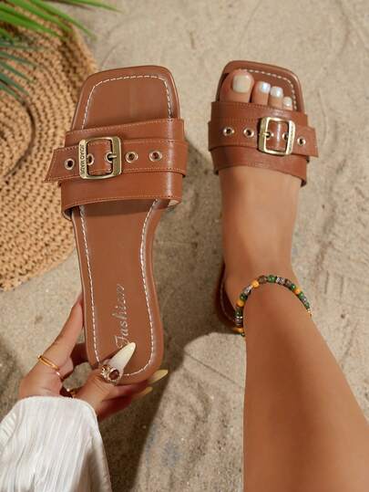 Sandal nữ mùa hè mới, mũi vuông, khóa cài, nhẹ, sang trọng, đa năng, phong cách retro bohemian, thích hợp cho hoạt động ngoài trời, đi biển, nghỉ dưỡng, được các KOL ưa chuộng, sandal đế bằng tối giản kiểu Pháp.