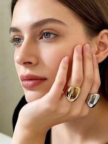 1枚简约优雅法式时尚316不锈钢18K镀金真空涂层戒指，经久耐用，防水防过敏，适合日常、旅行和度假佩戴。 - 光面長女士戒指 - 查看 6