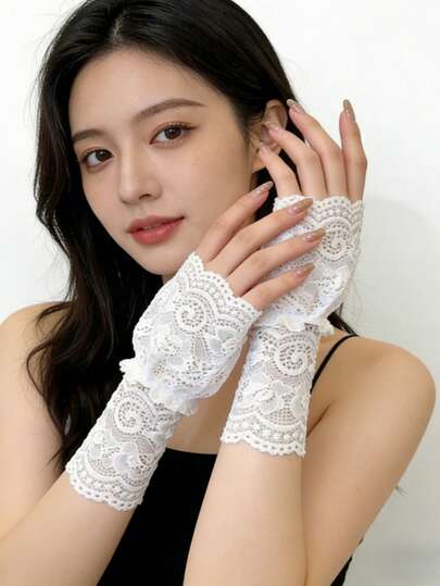 1pc Women's Black Lace Hollow Fake Sleeves, Bell Cuffs, Multifunctional Wrist Sleeves, Suitable For Daily Life/Party Occasions, Gifts For Parents And Other Friends And Relatives During Festivals, Romantic, Atmospheric, Fashionable Accessories, White Gloves For Clothing, Black Lace Gloves, Arm Sleeves