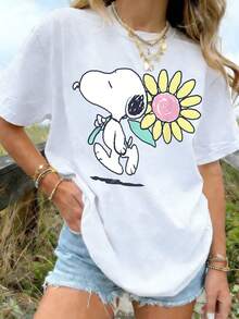 SNOOPY Cute Holding Big Flower Retro Cartoon Short Sleeved T Shirt Creating Summer Denim Shorts Lazy Casual Style Outfit - White - View 1