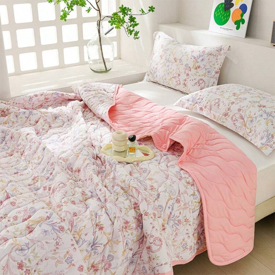 1pc Ultra-Soft Cooling Quilt - Lightweight All-Season Bedding, With Stylish Plaid Pattern, 100% Polyester, Machine Washable, Suitable For Single/Double Beds, Hotels, Camping And Home Decor, Back To School/College Season/Dorm Bedding, Hotel-Grade Luxury Bedding | Modern Stitched Design | Embossed Technology - Pink - View 1
