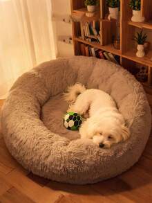 纯色毛绒不可拆卸圆形宠物窝，舒适可机洗，适合小型至中型宠物，室内外均可使用。 - 卡其色 - 查看 8