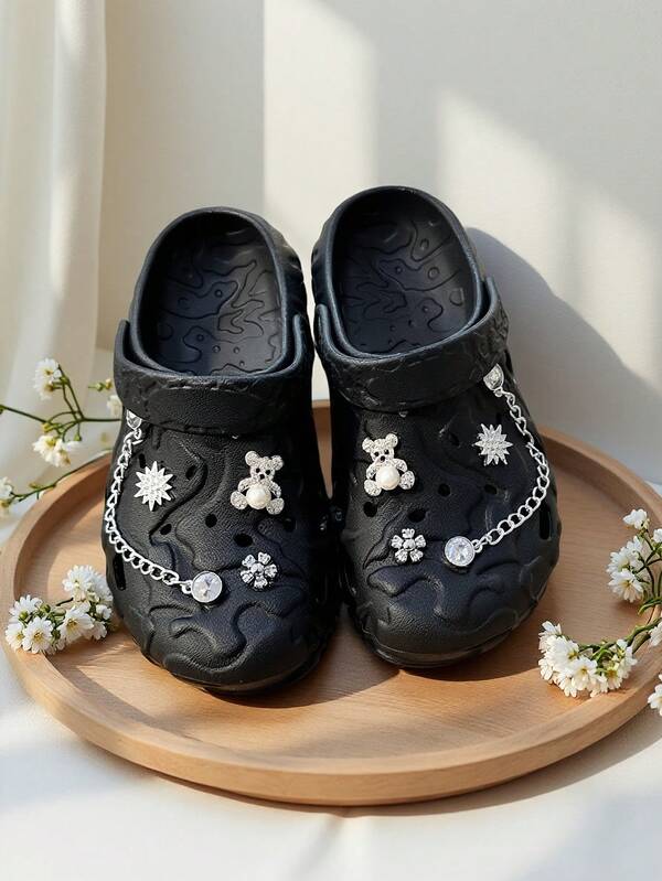 Sandale elegante și drăguțe pentru femei, cu lanț argintiu și model ursuleț de vară, fără mâneci, pantofi de plajă EVA antiderapanți, cu design respirabil, papuci de exterior la modă și versatili