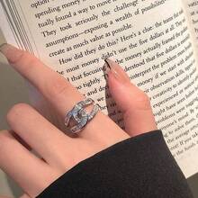 1枚时尚迷人奢华水钻戒指，新款时尚独特个性化女士戒指 - 鋯石交叉戒指 - 查看 2