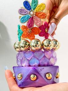 1件轻盈镂空花卉开口手镯，玫瑰粉色多元素串珠设计，适合女性日常佩戴，是送给女友和母亲的理想珠宝礼物。 - 多色D - 查看 3