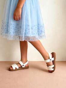 1 Pair Beige Children's Sandals, Girls' Summer Sandals, Open Toe Flat Sandals, Fashionable White Hollow Double Strap Hook And Loop Style, Suitable For Banquets, Gatherings, Parties, Weddings, Vacations - Beige - View 2