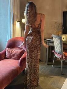 新款豹纹修身连衣裙，垂领休闲连衣裙，适合旅行、节日、休闲、度假、假日派对等场合，优雅夏季之选 - 棕色 - 查看 3