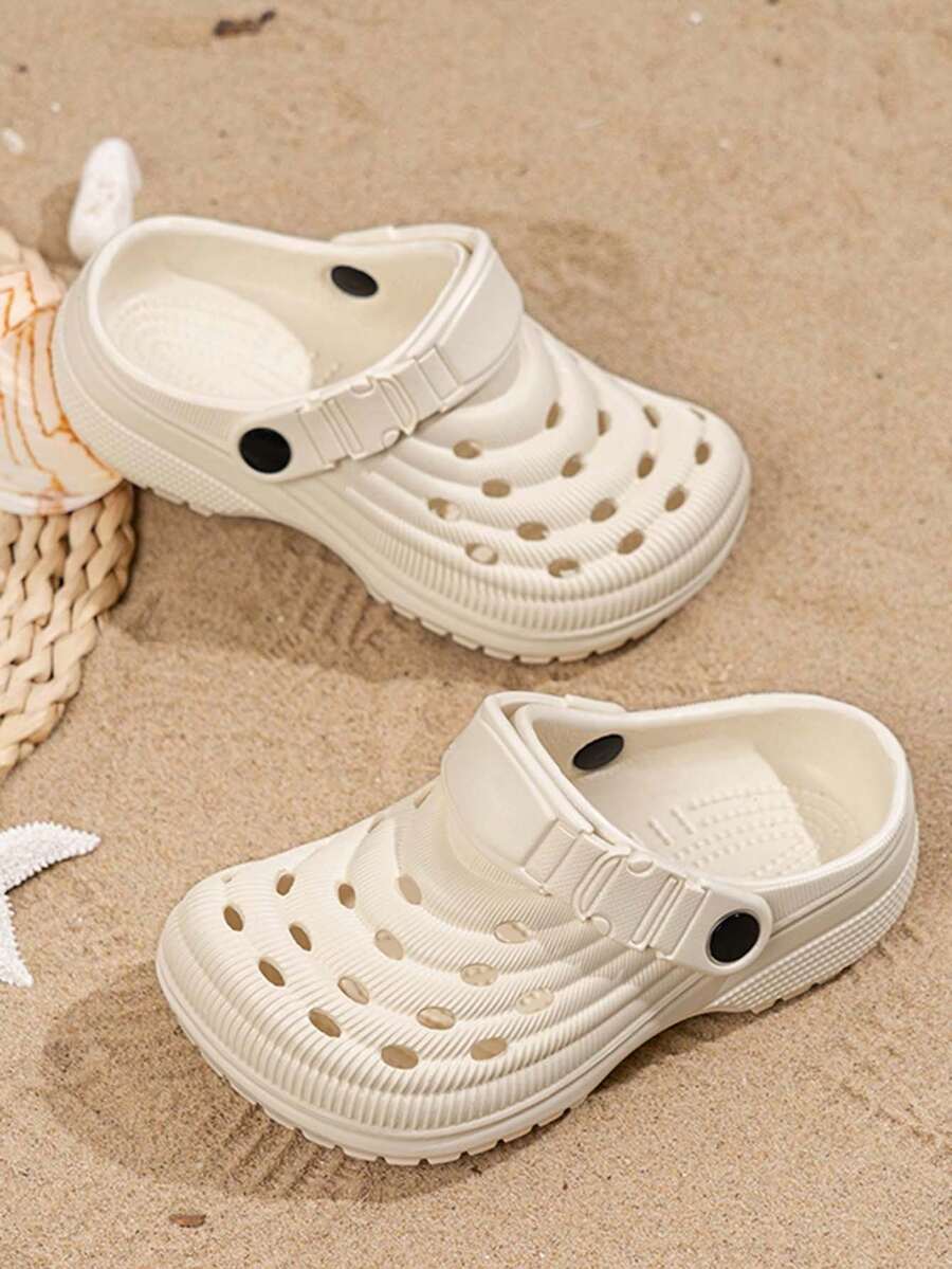 1 Pair Kids Breathable Hollow Out Sandals, Casual Beach Slippers For Boys & Girls - Beige - View 1