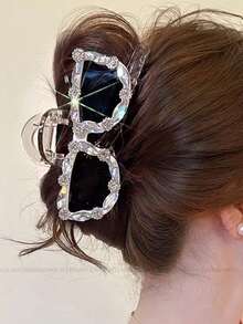 1PC New Style Women's Sparkling Rhinestone Hair Claw: Unique Rhinestone-Edged Shark-Tooth Hair Claw - Multicolor - View 6
