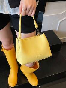 2026 Nueva primavera Bolso grande de capacidad con grano de lichí minimalista, bolso de hombro tipo cubo de alta gama para mujeres - Amarillo - Ver 4